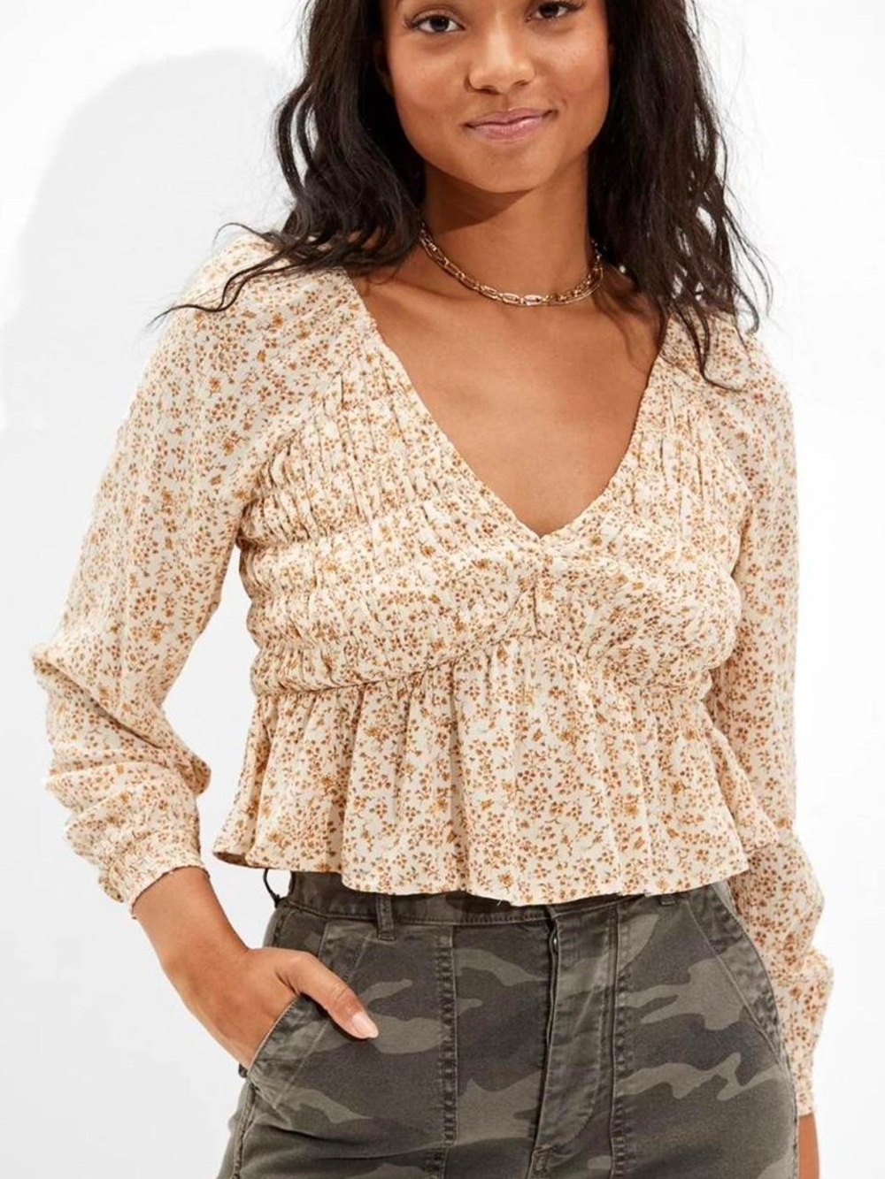 American Eagle Outfitters Cream Floral Peplum V-Neck Blouse